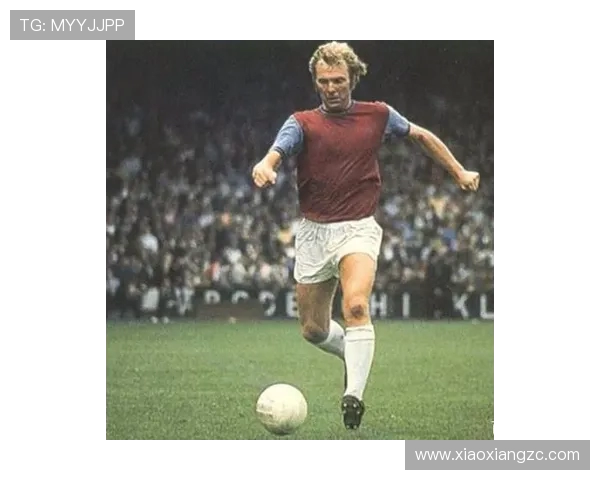 埃利奥特荣膺 U21 欧青赛最佳球员 成英格兰历史第三人(1)